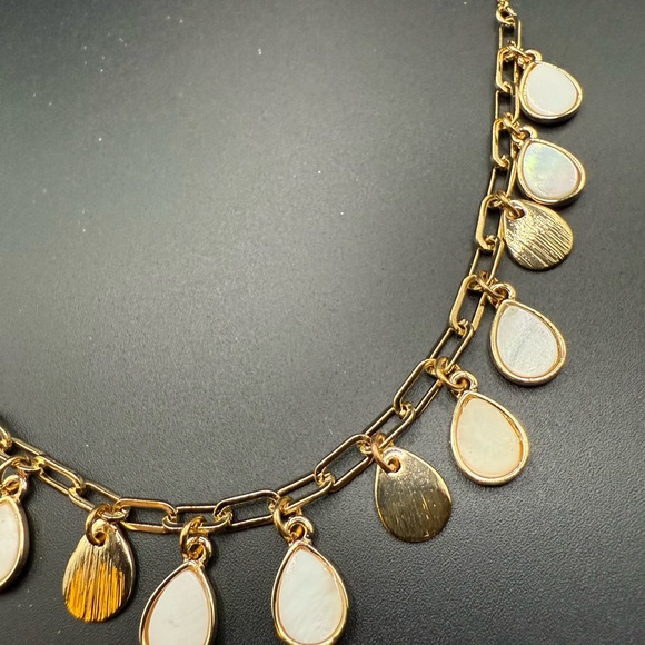 NWT LOFT Outlet Gold Tone and Cream Teardrop Charm Necklace - Picture 2 of 4